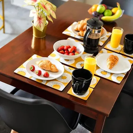 Clifton Nr Centre, Parking X 1, Garden Picnic Area