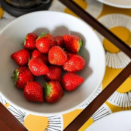 Clifton Nr Centre, Parking X 1, Garden Picnic Area * Bristol