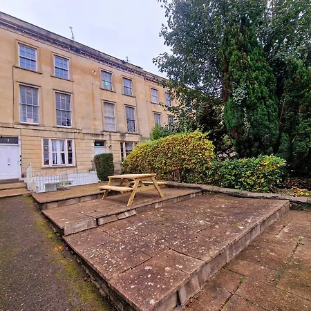 Clifton Nr Centre, Parking X 1, Garden Picnic Area דירה *