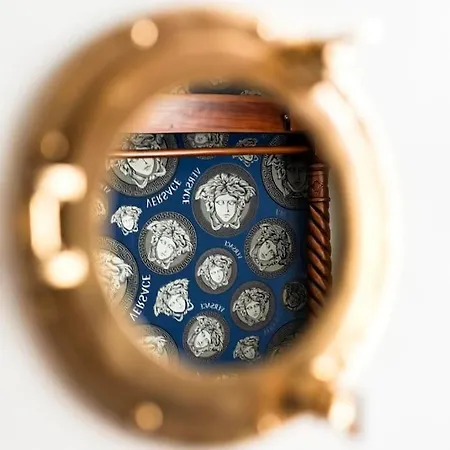 Clifton Nr Centre, Parking X 1, Garden Picnic Area * Bristol